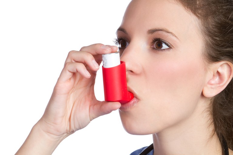 fotolia#28022129_S- Asthma Inhaler Girl © Jason Stitt.jpg